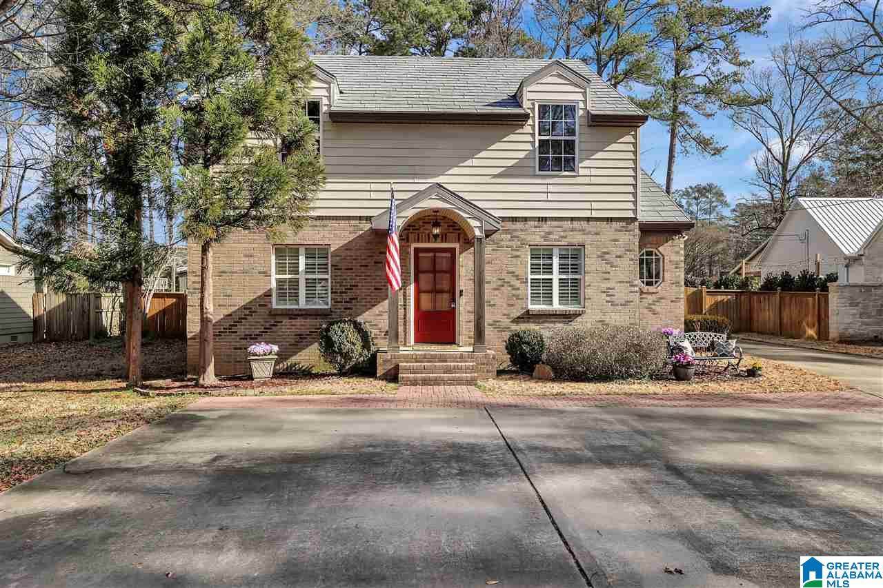 133 Parkway Dr - Photo 1