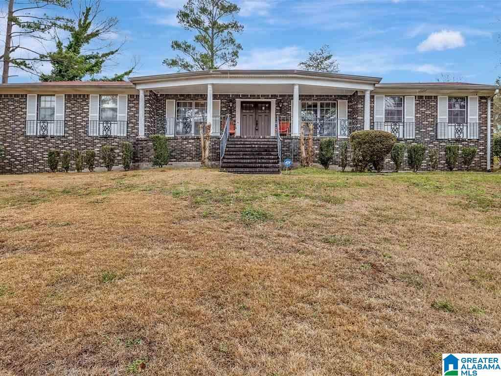 832 Monterey Dr - Photo 1