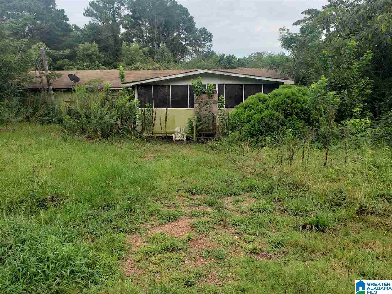 1520 Pine St - Photo 1