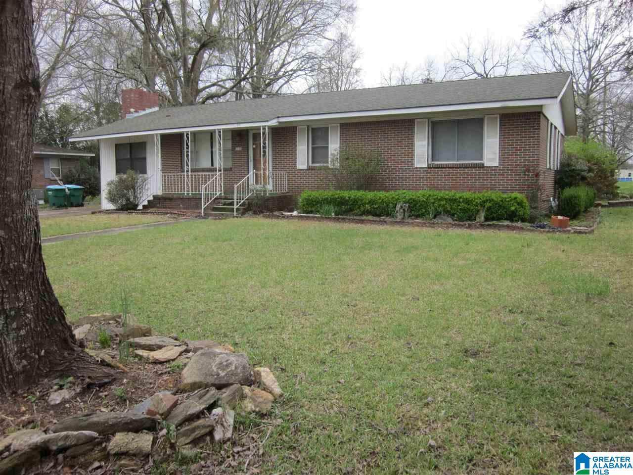 1111 Hickory St - Photo 1