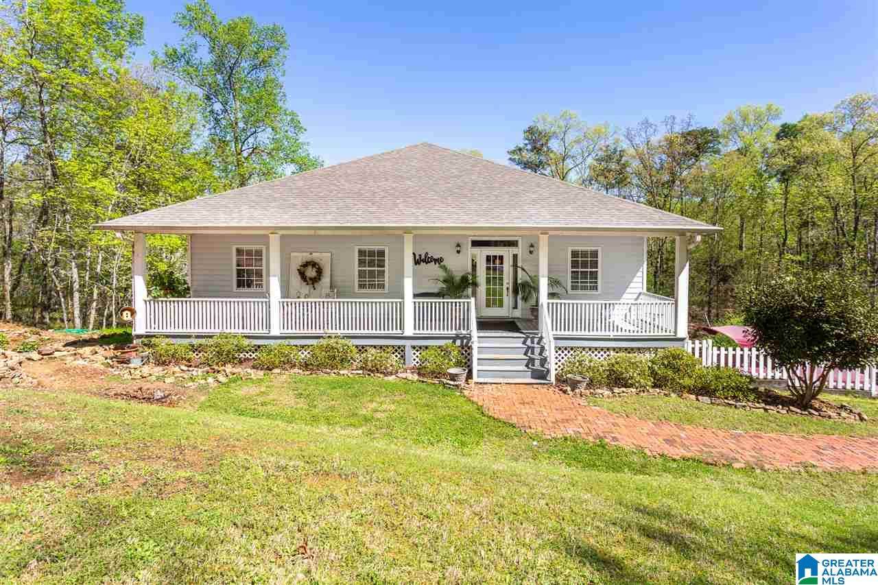 697 Ridgeway Circle - Photo 1