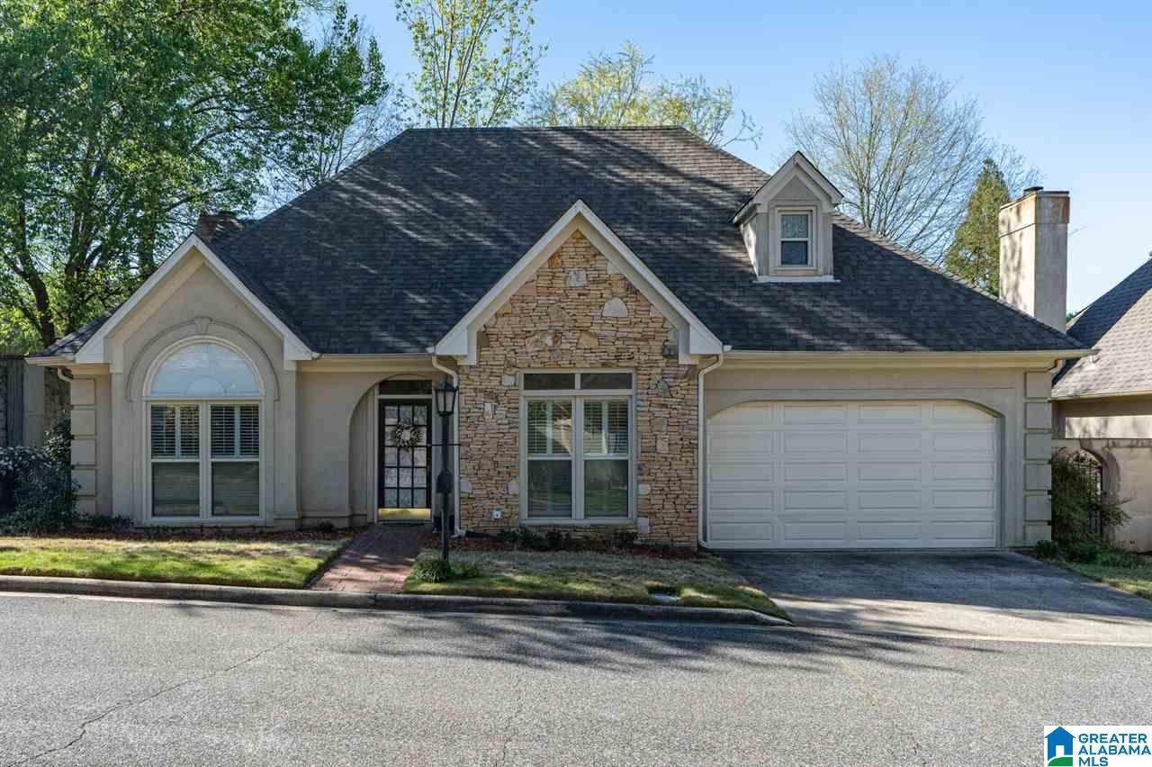 1519 Cambridge Circle - Photo 1