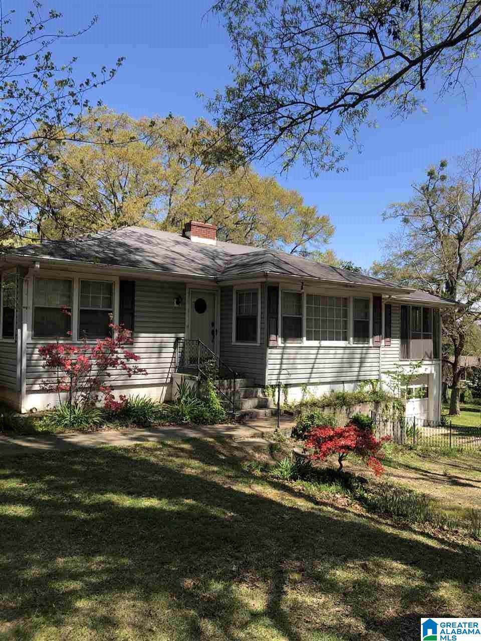 606 4TH AVENUE - Photo 1