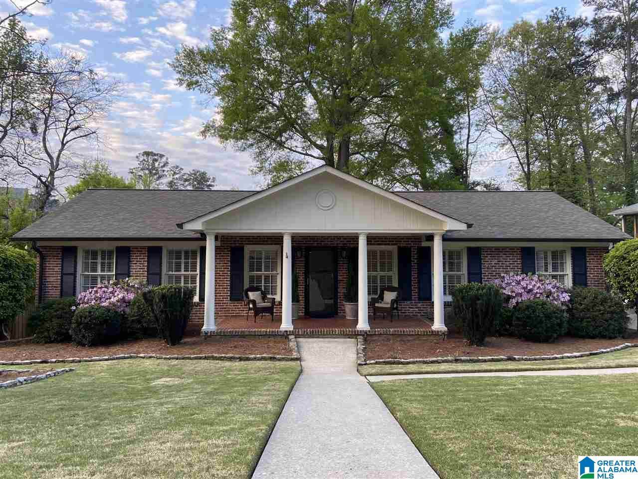449 Crest Drive - Photo 1