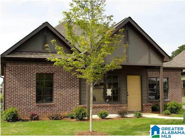 558 Southwark Place - Photo 1