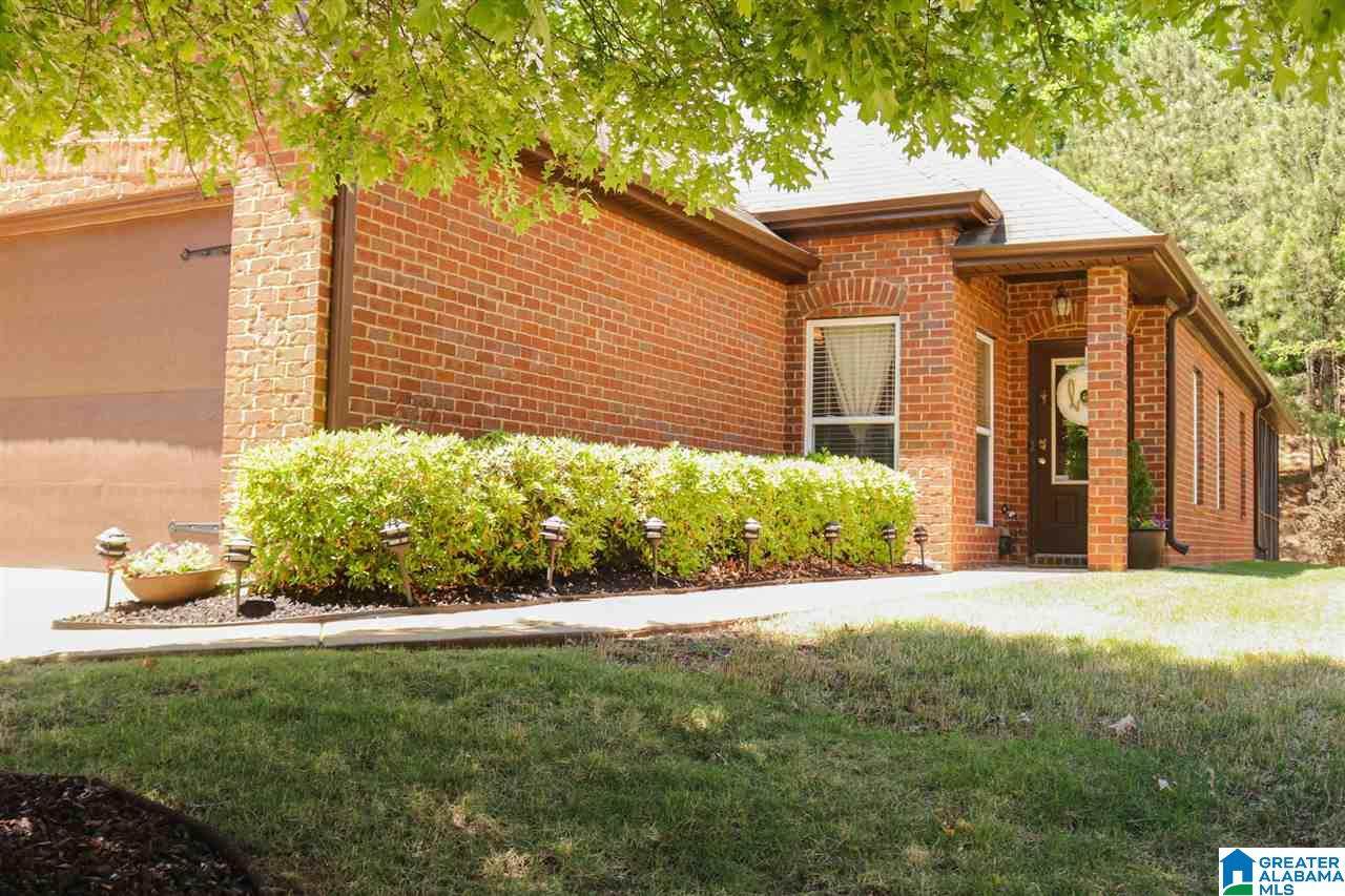 312 Oxmoor Place - Photo 1