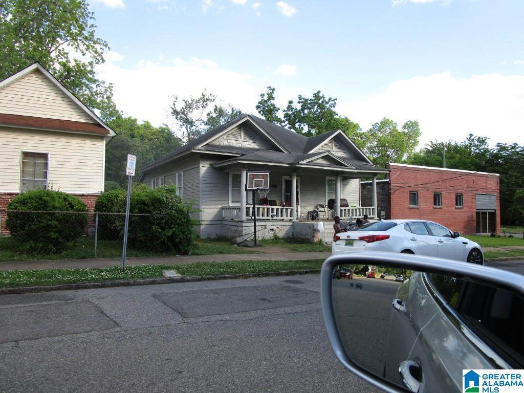 2419 Avenue H - Photo 1