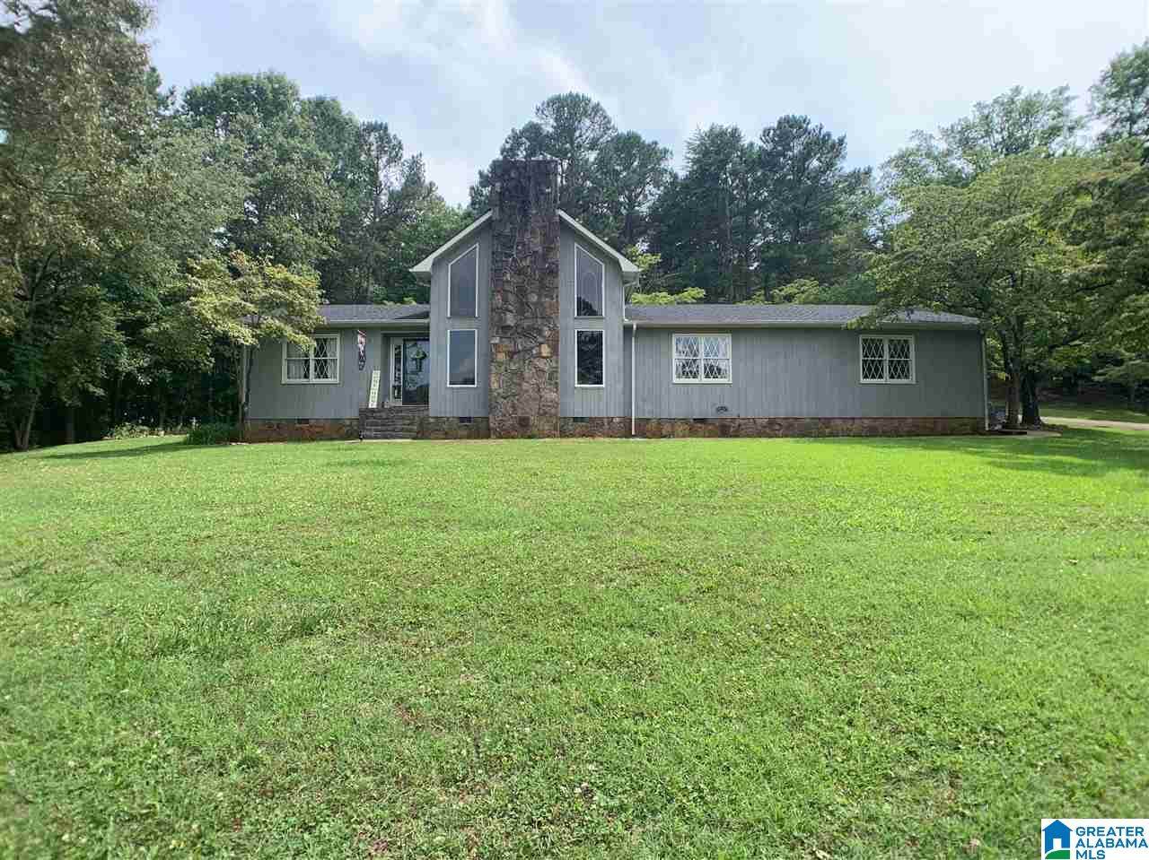 802 Mountainview Drive - Photo 1