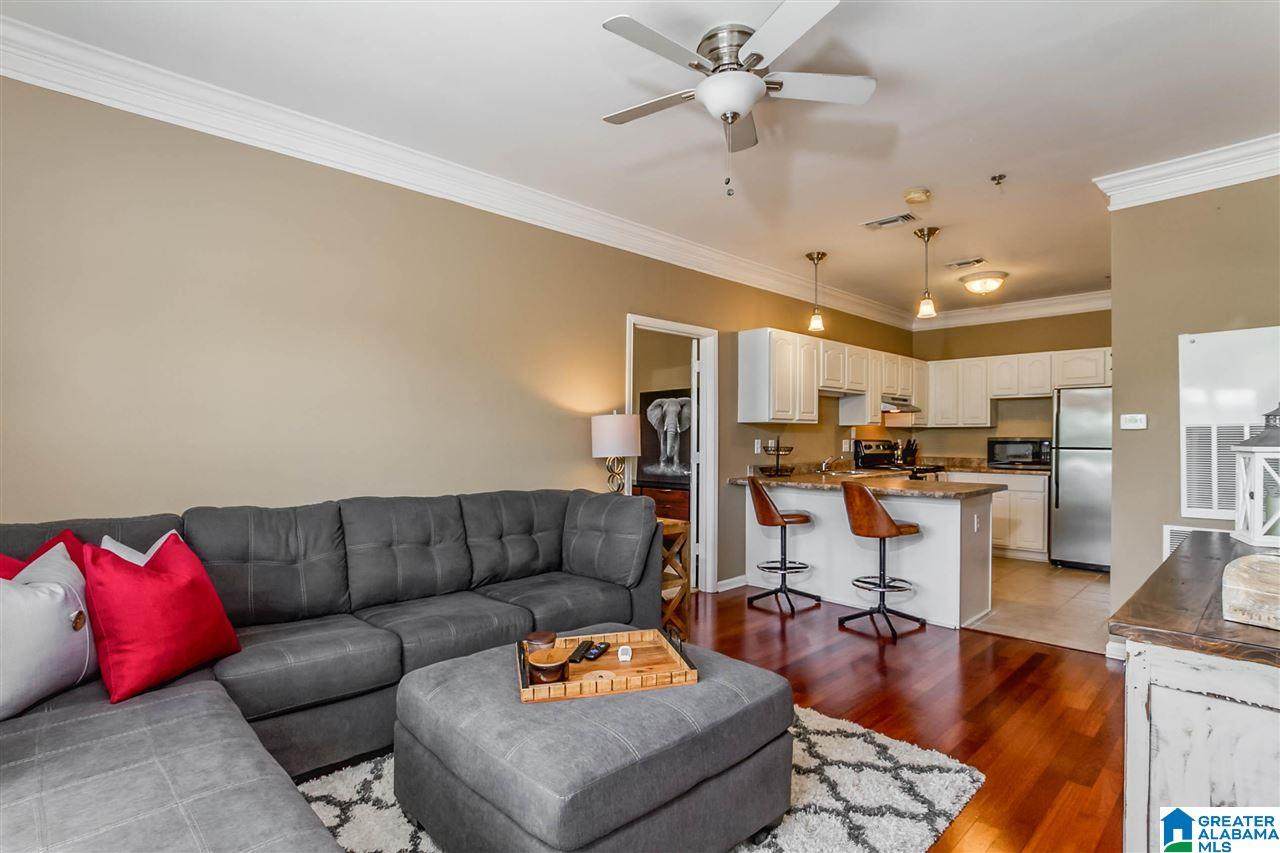 303 Helen Keller Boulevard - Photo 1