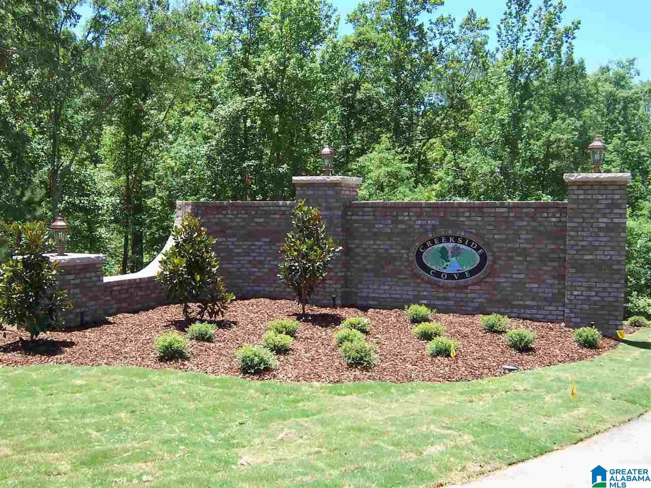 550 Applewood Lane - Photo 1