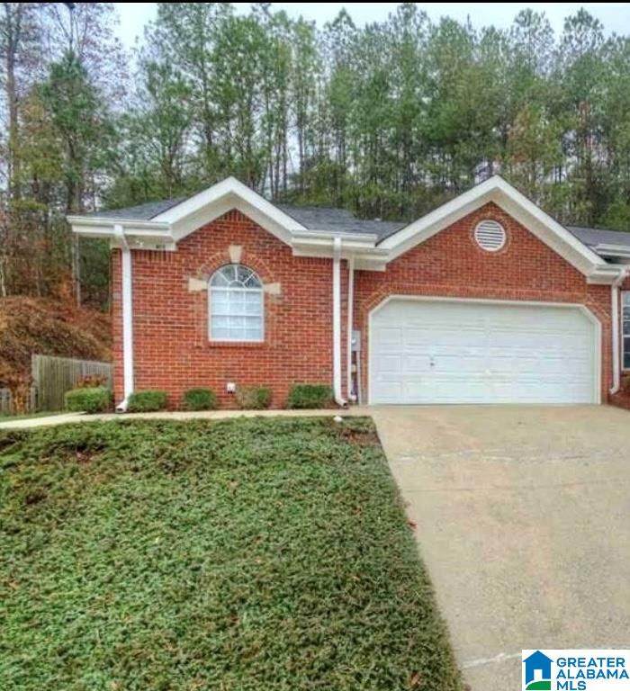 415 Creekview Circle - Photo 1