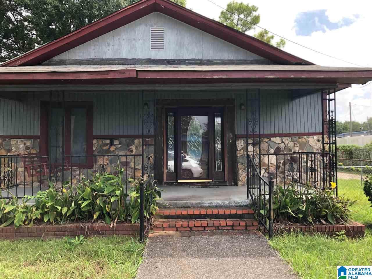 1762 1ST AVENUE - Photo 1