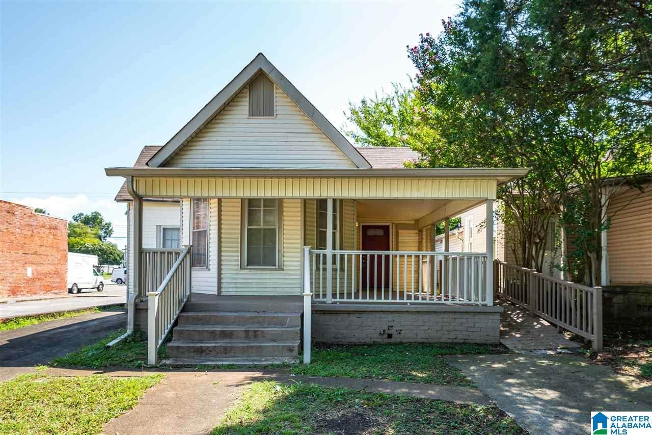 1010 4TH AVENUE - Photo 1
