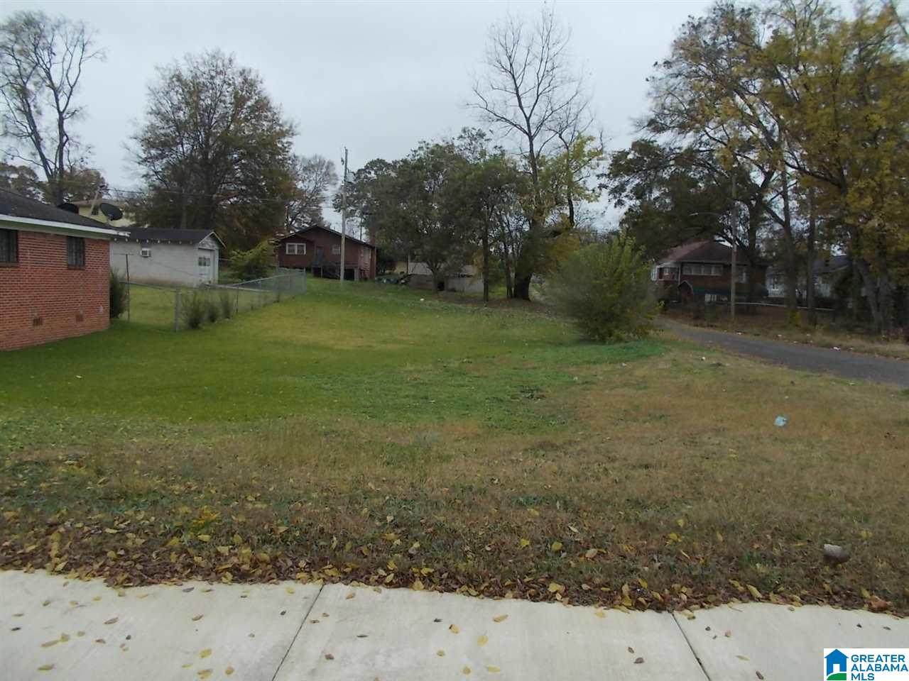 501 5TH PLACE - Photo 1