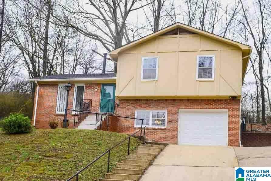 521 15TH AVENUE - Photo 1