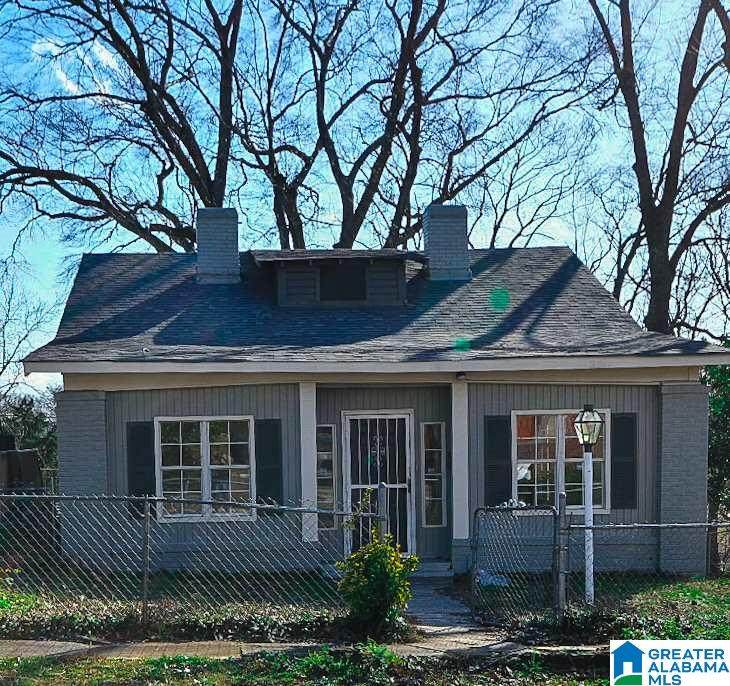 4109 39TH AVENUE - Photo 1