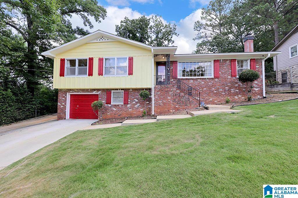 913 Ridgewood Circle - Photo 1