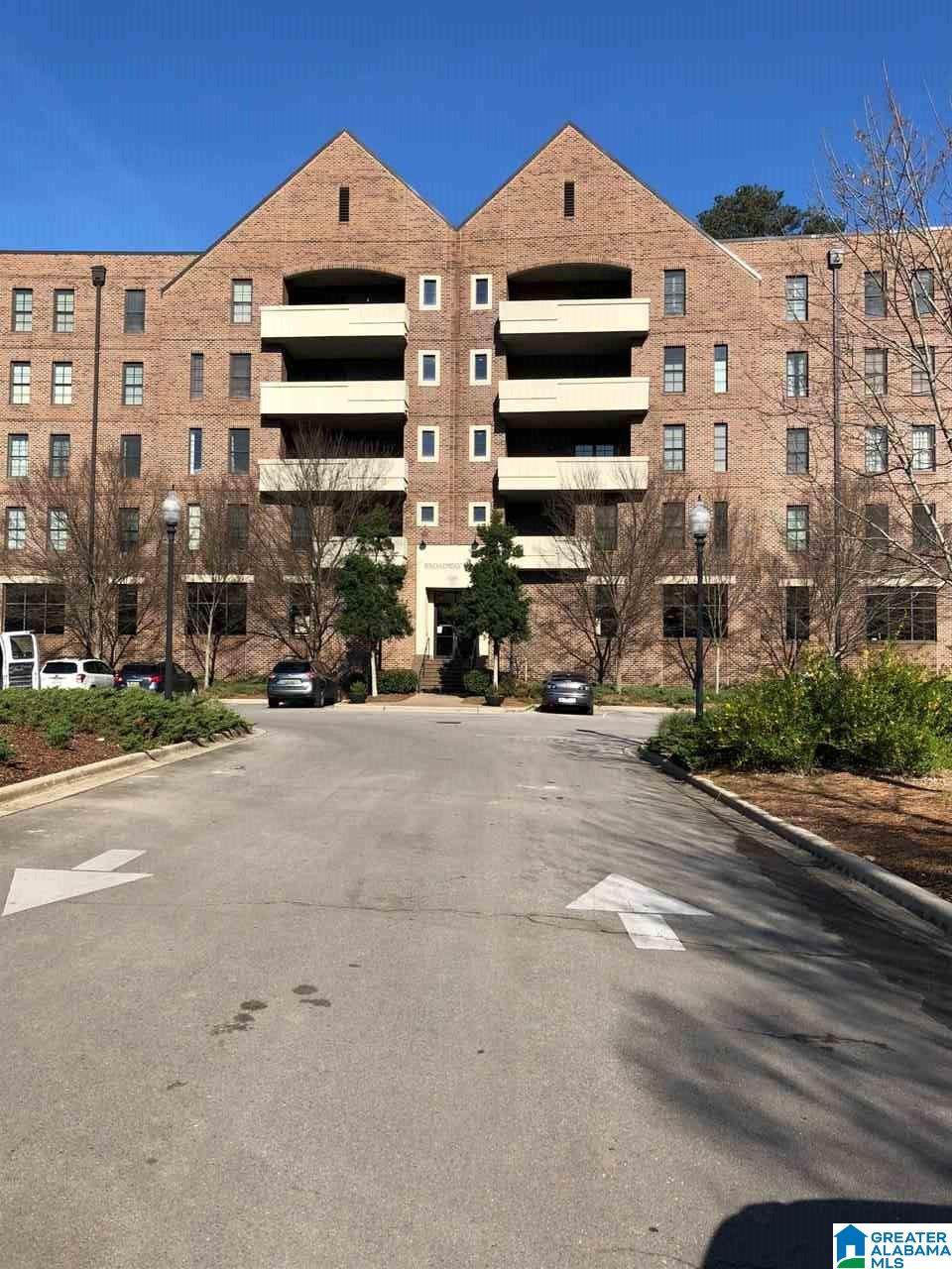 1040 Broadway Street - Photo 1