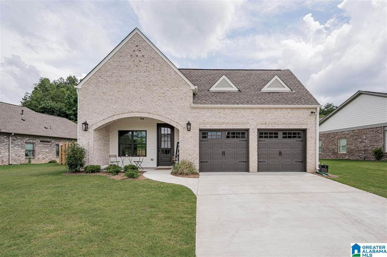 1394 Woodridge Place - Photo 1