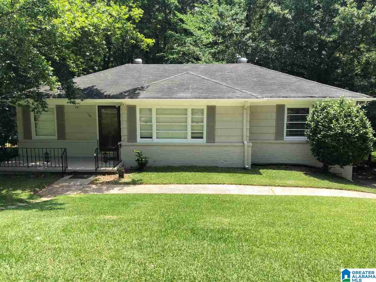 1105 Drexel Parkway - Photo 1