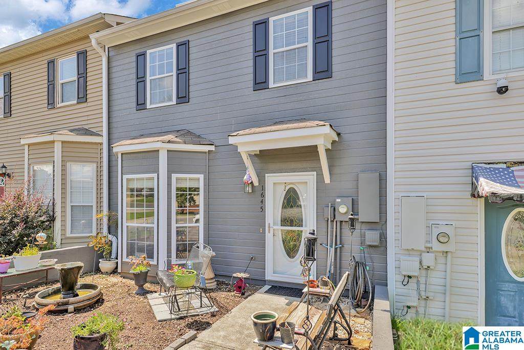 1645 King James Drive - Photo 1