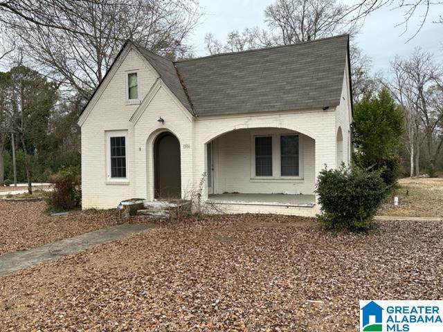 1306 4TH AVENUE - Photo 1