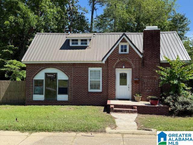 1005 4TH AVENUE - Photo 1