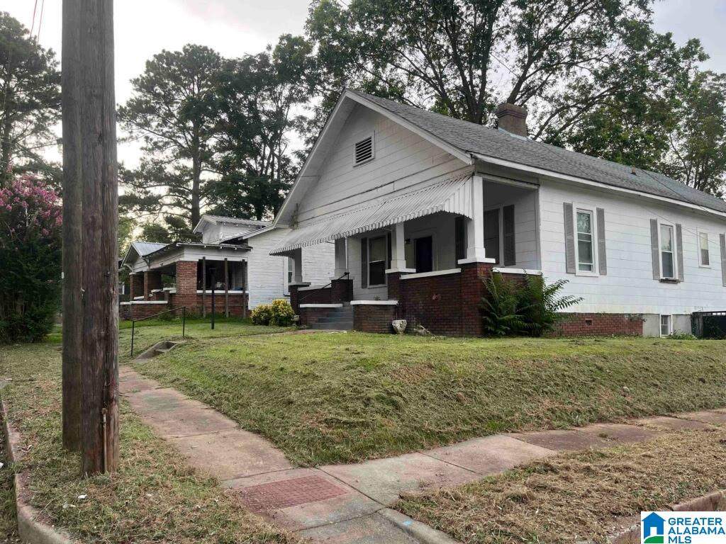 2915 Avenue Y - Photo 1