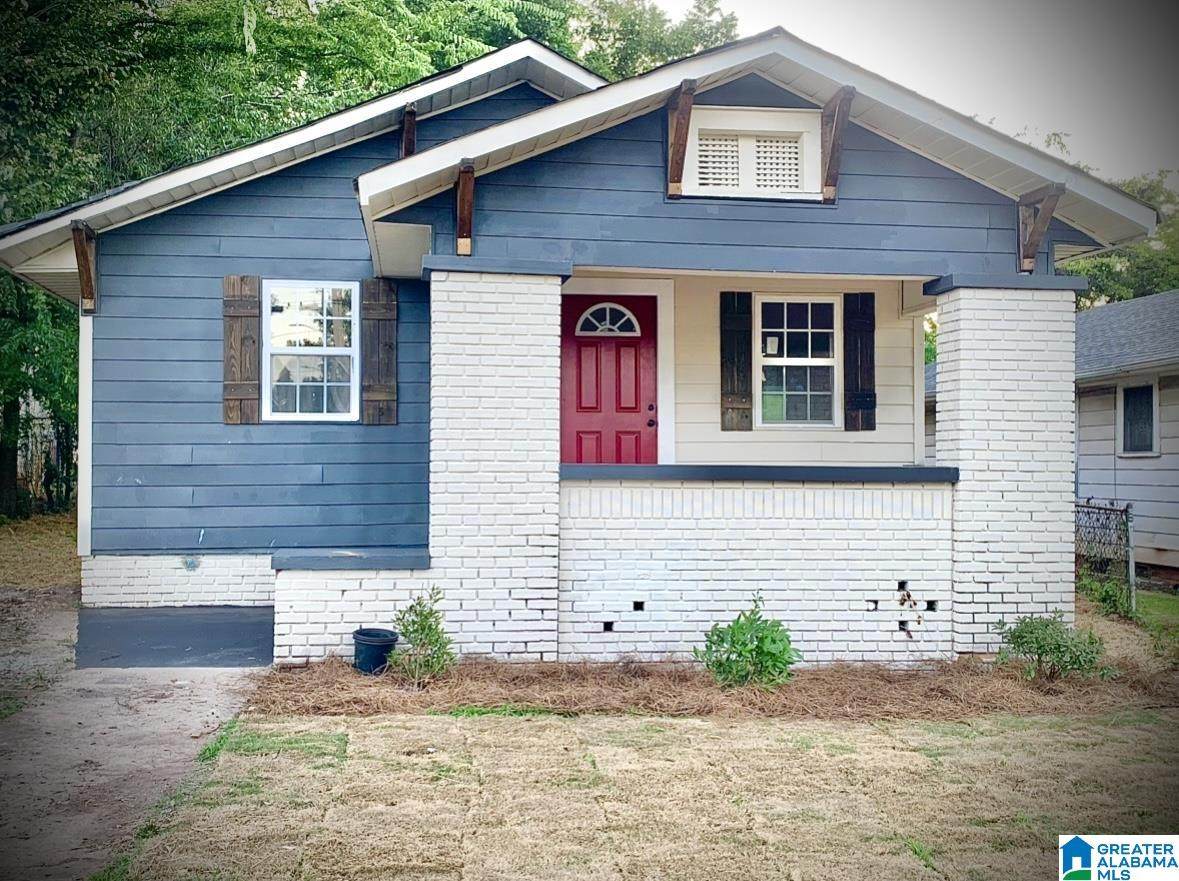 1724 Center Street - Photo 1