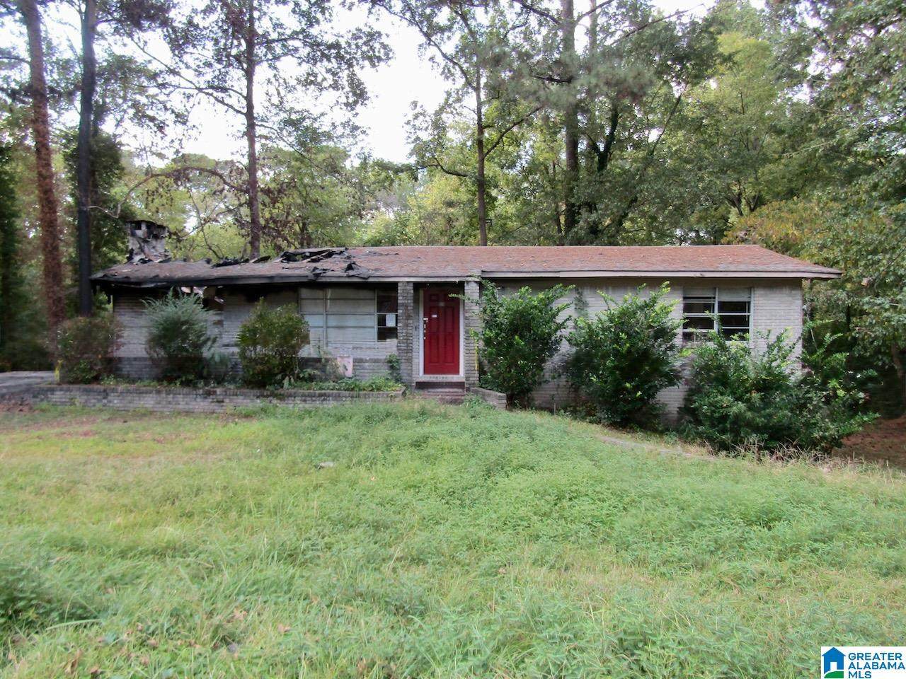 924 Laverne Street - Photo 1