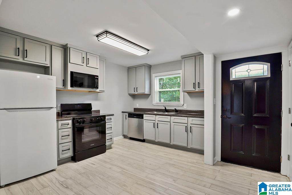 860 Beacon Parkway - Photo 1