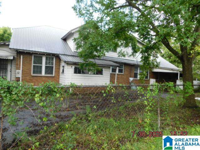 1930 Center Street - Photo 1