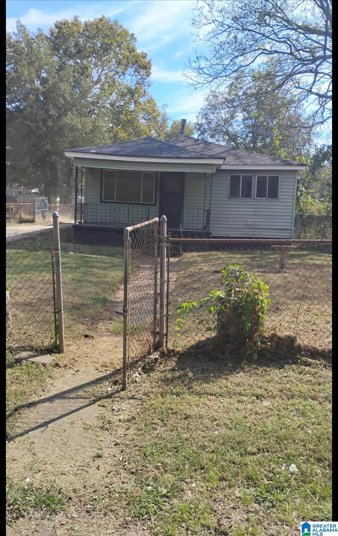 5609 Avenue C - Photo 1