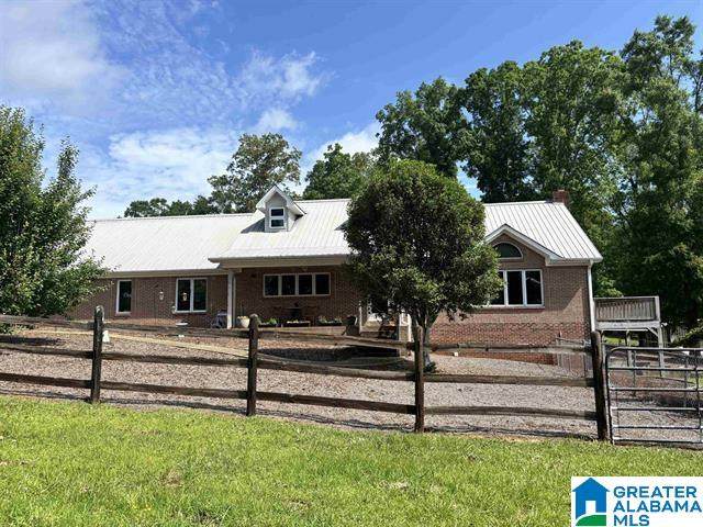 405 Highway 77 - Photo 1