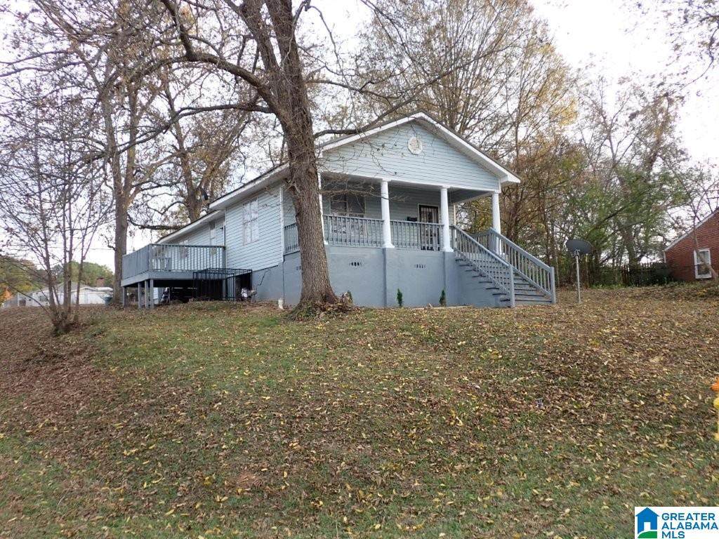 2231 Exeter Avenue - Photo 1