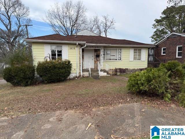 1424 Burlington Avenue - Photo 1