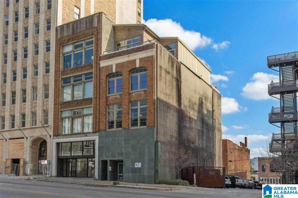 2025 1ST AVENUE - Photo 1