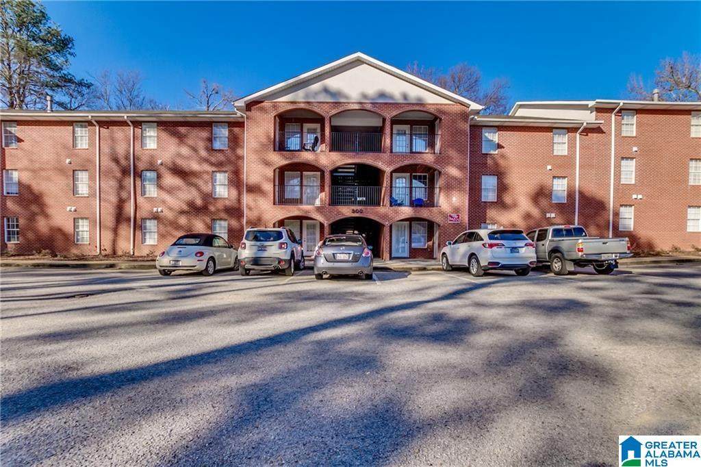 2515 Veterans Memorial Parkway - Photo 1