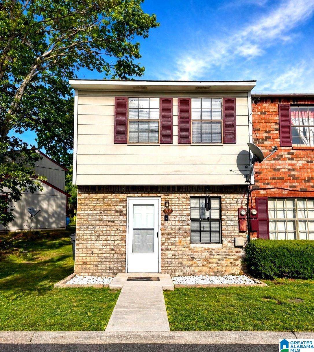 1911 Springlake Court - Photo 1