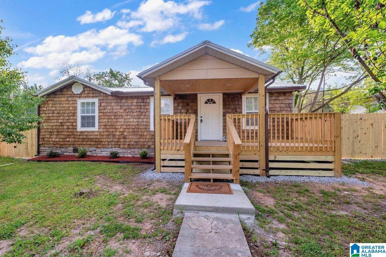 300 6TH STREET - Photo 1