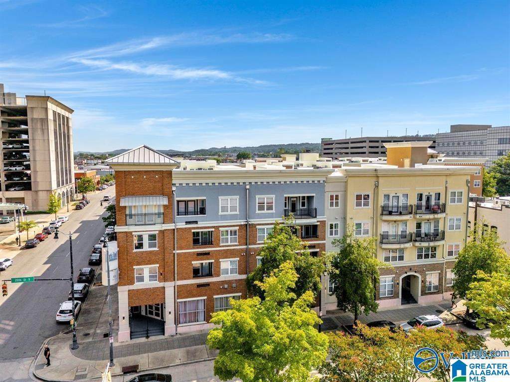 401 20TH STREET - Photo 1