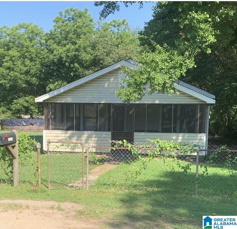 1600 14TH AVENUE - Photo 1