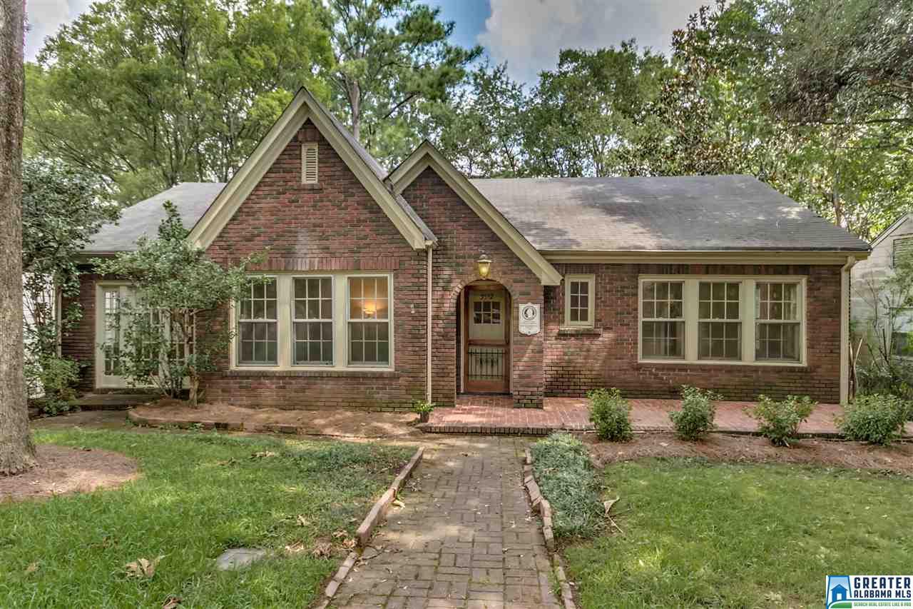 3912 Glenwood Ave - Photo 1