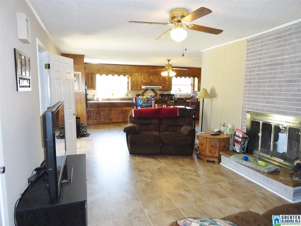 3413 Oakwood Dr - Photo 1