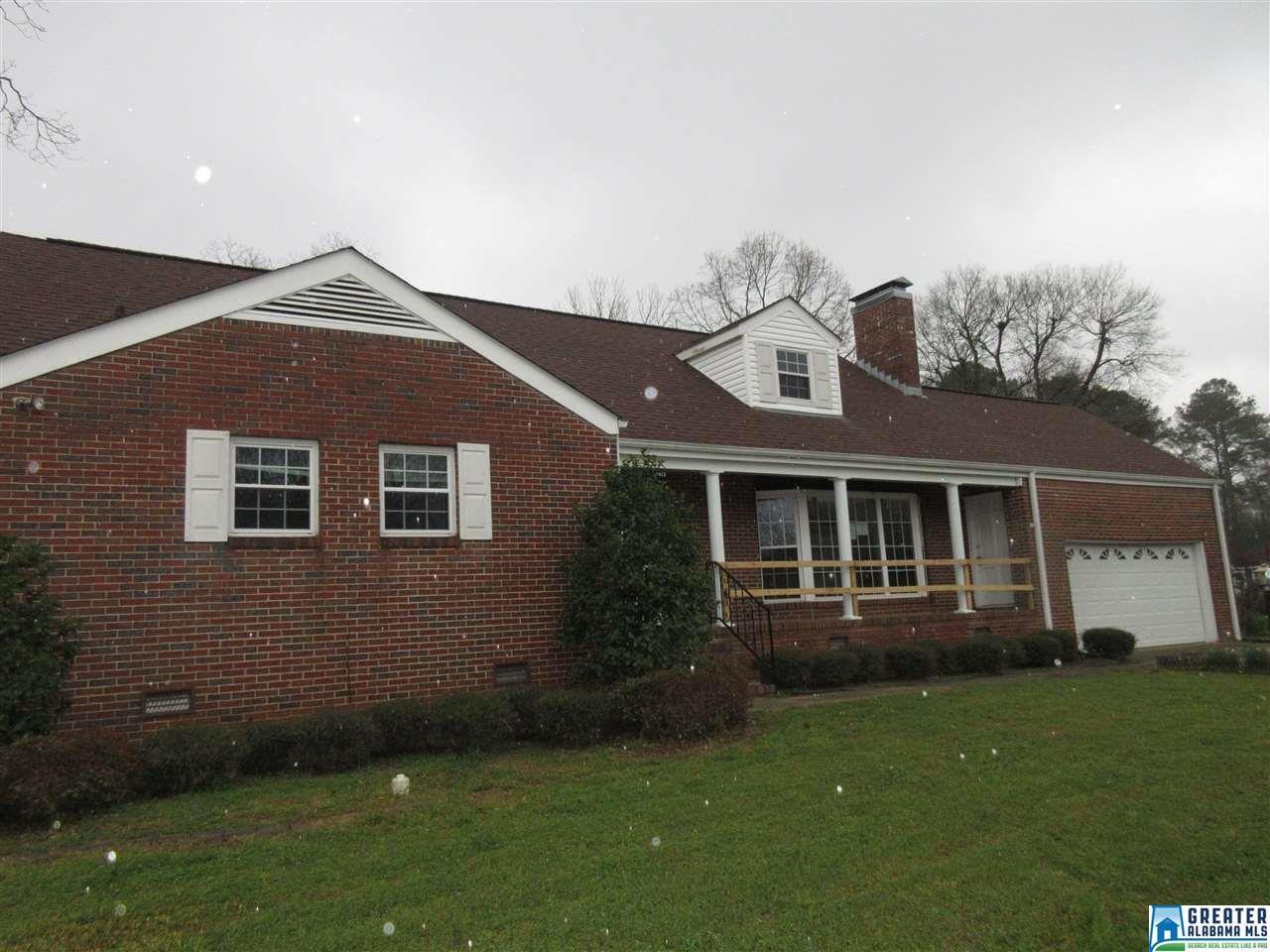 1413 Cherry Ave - Photo 1