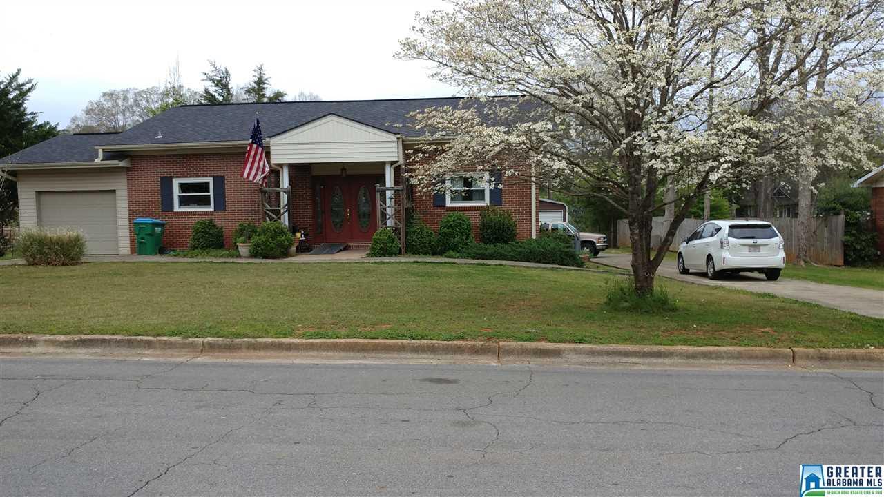 1006 Dogwood Cir - Photo 1