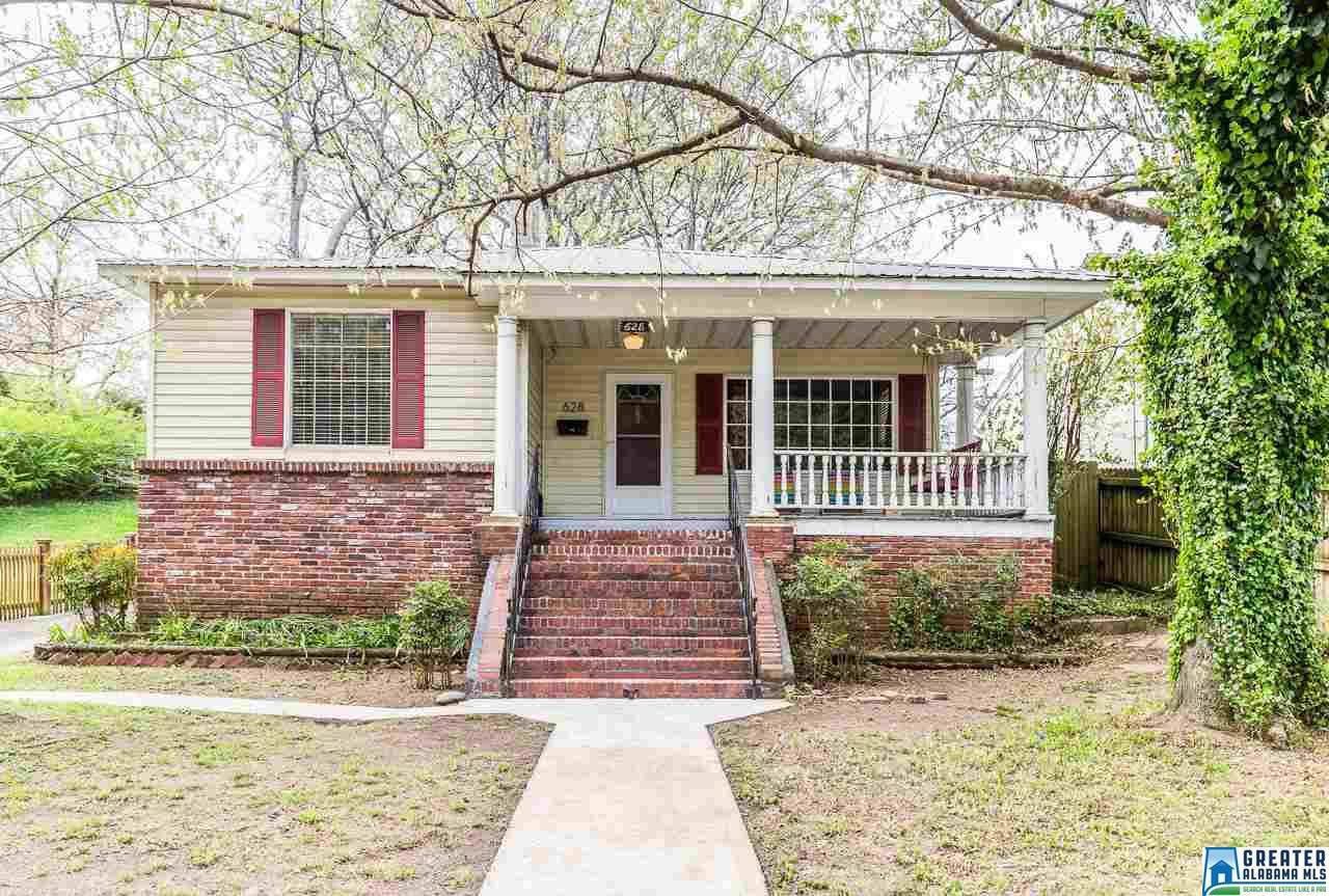 628 40TH ST - Photo 1