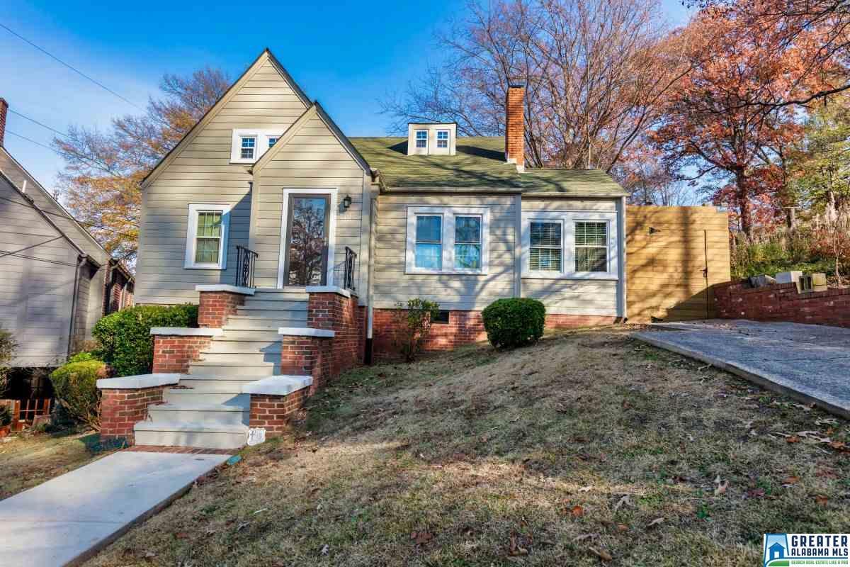 705 42ND ST - Photo 1