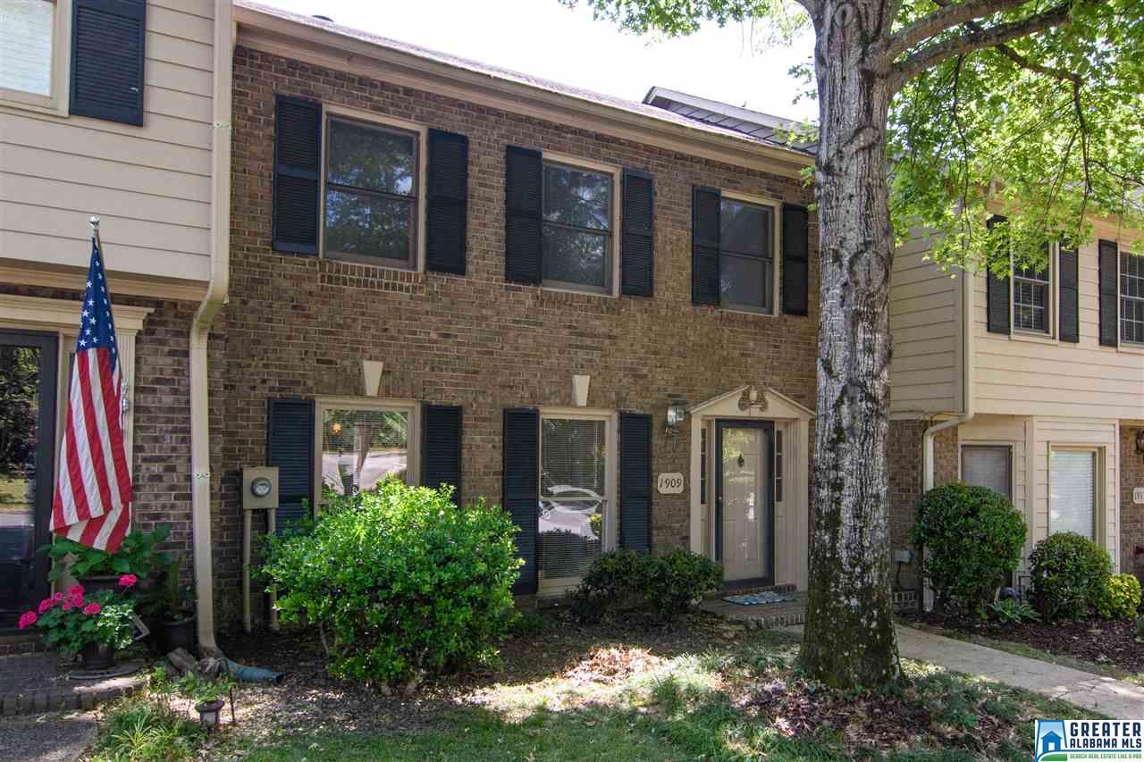 1909 Mountain Laurel Ln - Photo 1