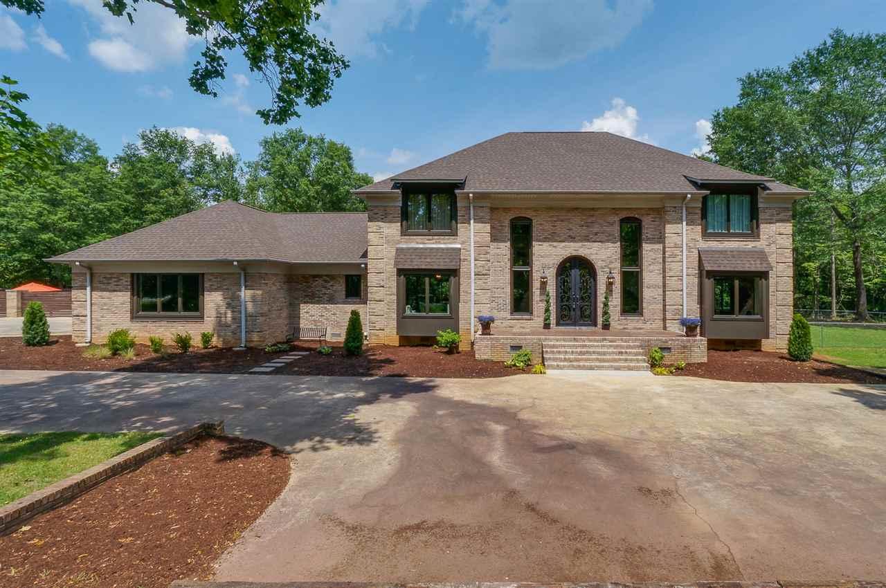 100 Dogwood Ln - Photo 1